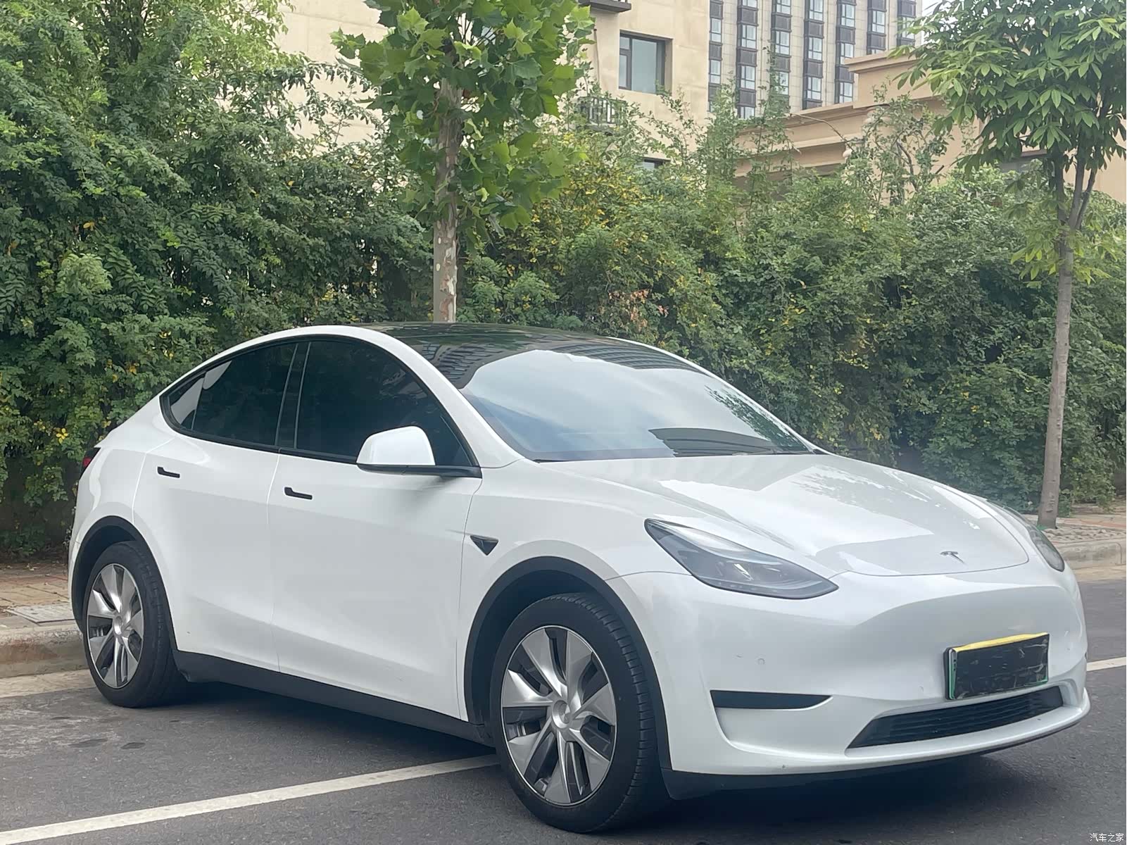 Tesla Model Y, 2023 3