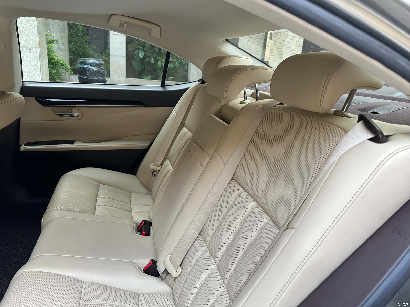 Lexus ES, 2016 19