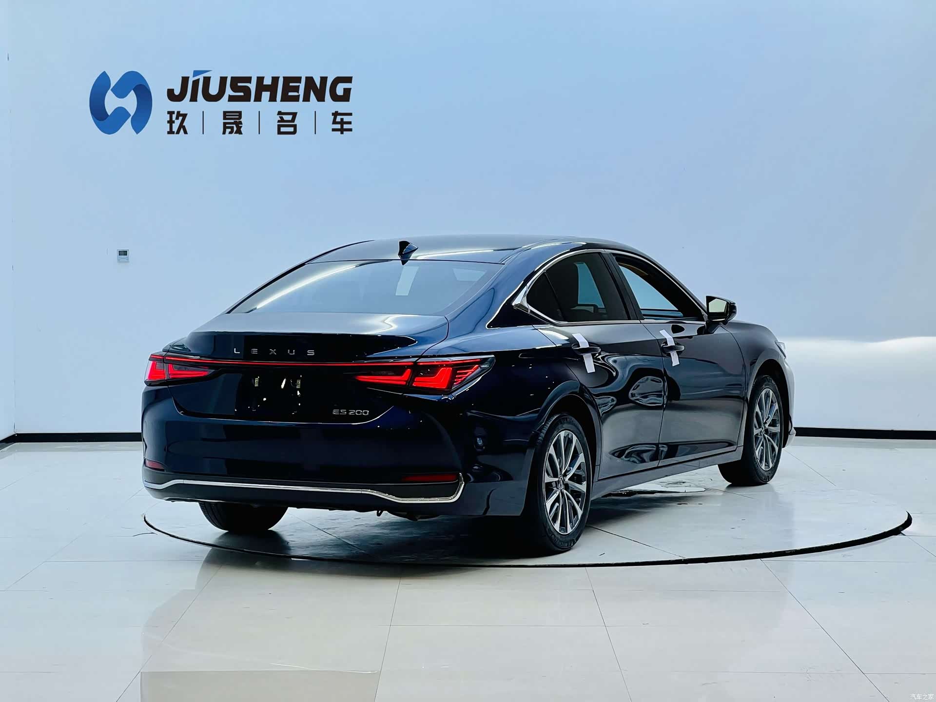 Lexus ES, 2025 17