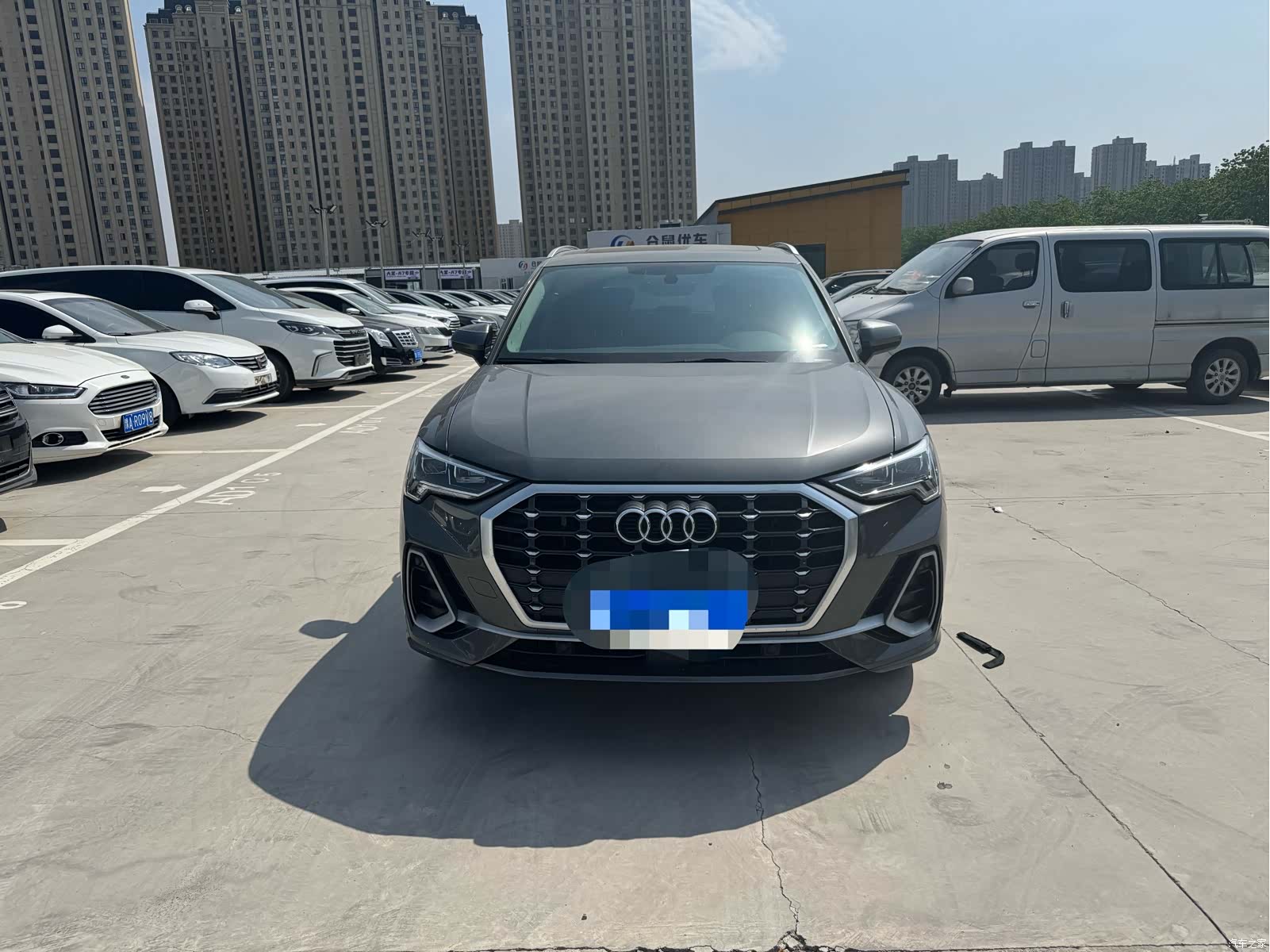 Audi Q3, 2023 2
