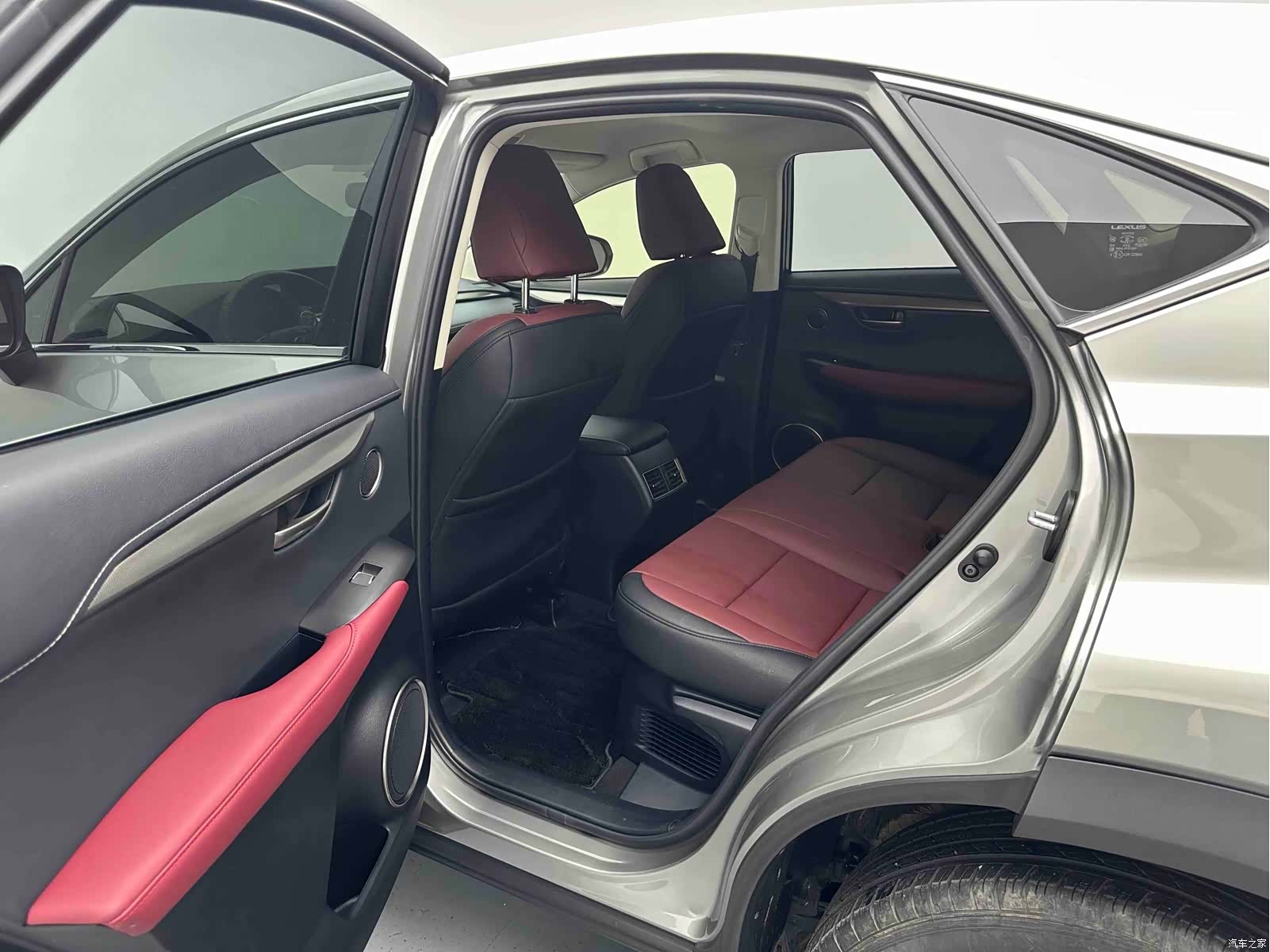 Lexus NX, 2021 13