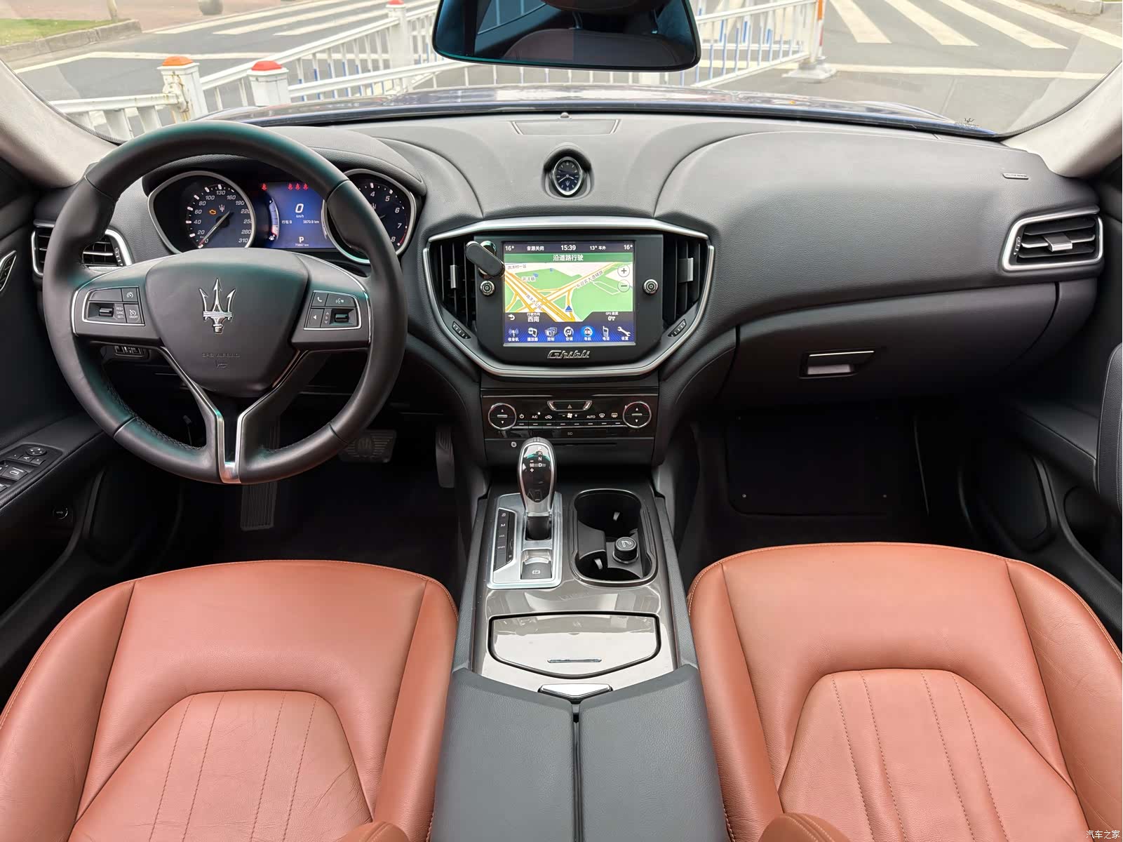 Maserati Ghibli, 2016 9