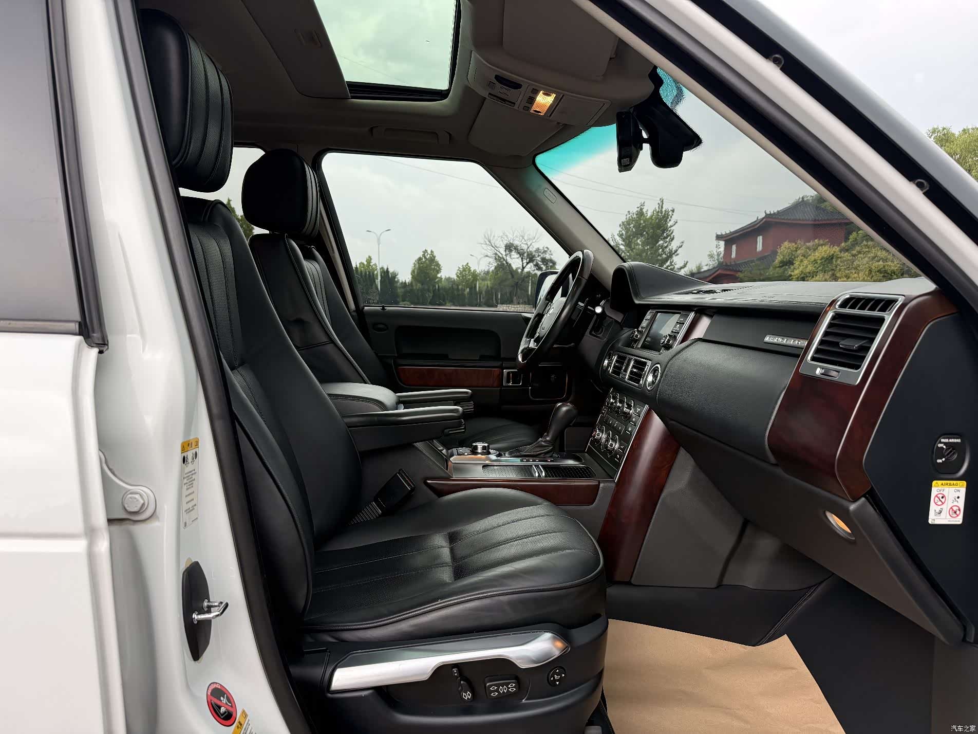 Land Rover Range Rover, 2012 11