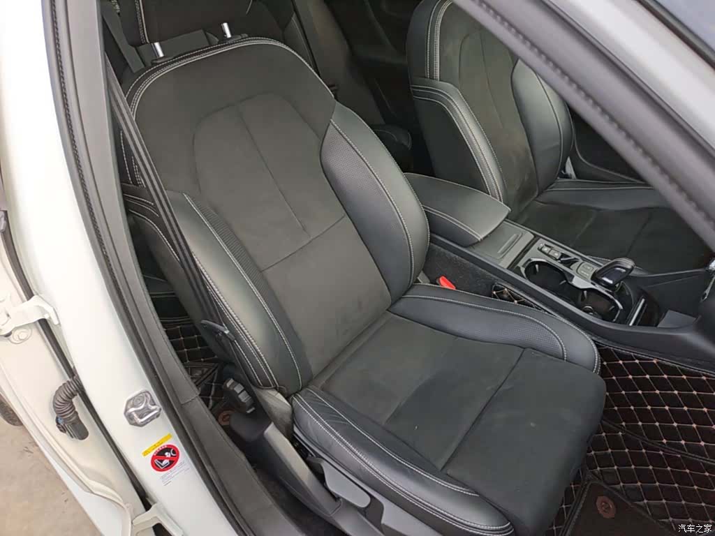 Volvo XC40, 2021 25