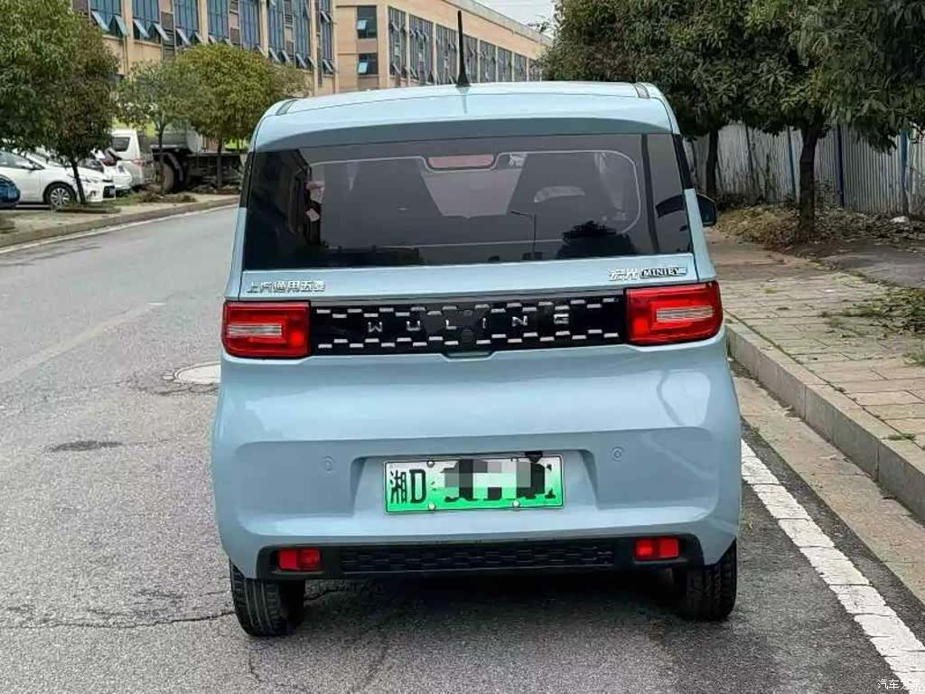 Wuling MINIEV, 2021 все фото