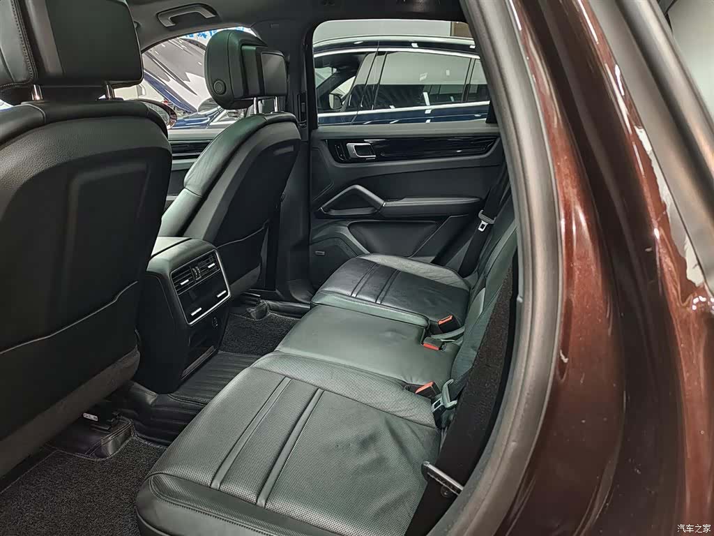 Porsche Cayenne, 2018 8