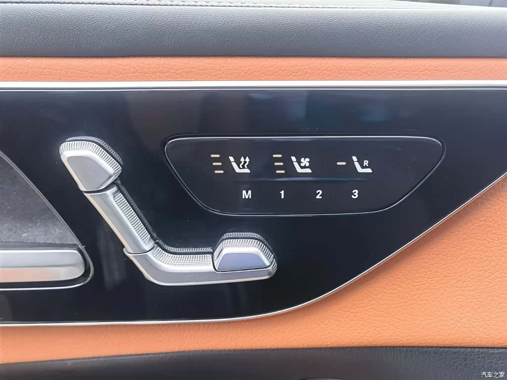 Mercedes-Benz GLC, 2024 36