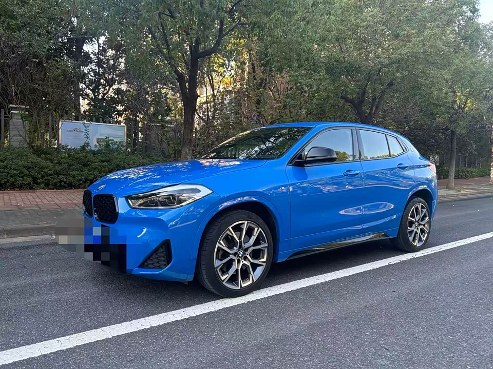 BMW X2
