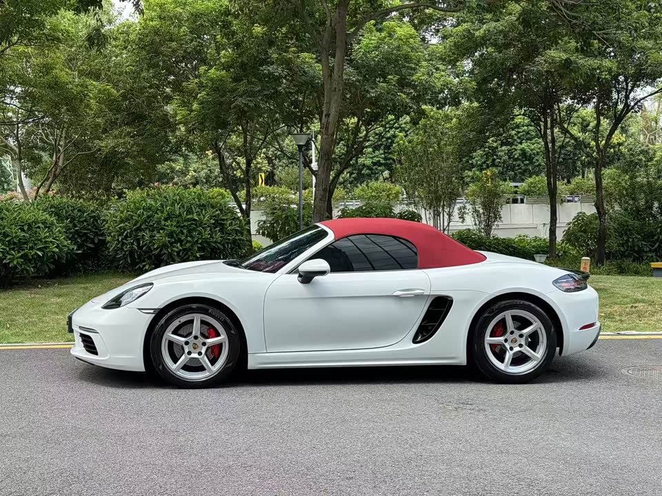 Porsche 718