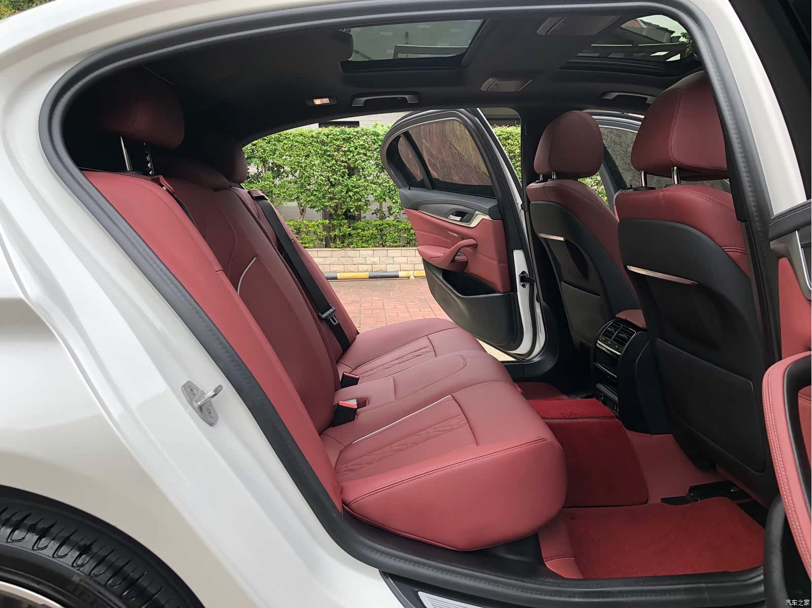BMW 5 Series, 2023 18