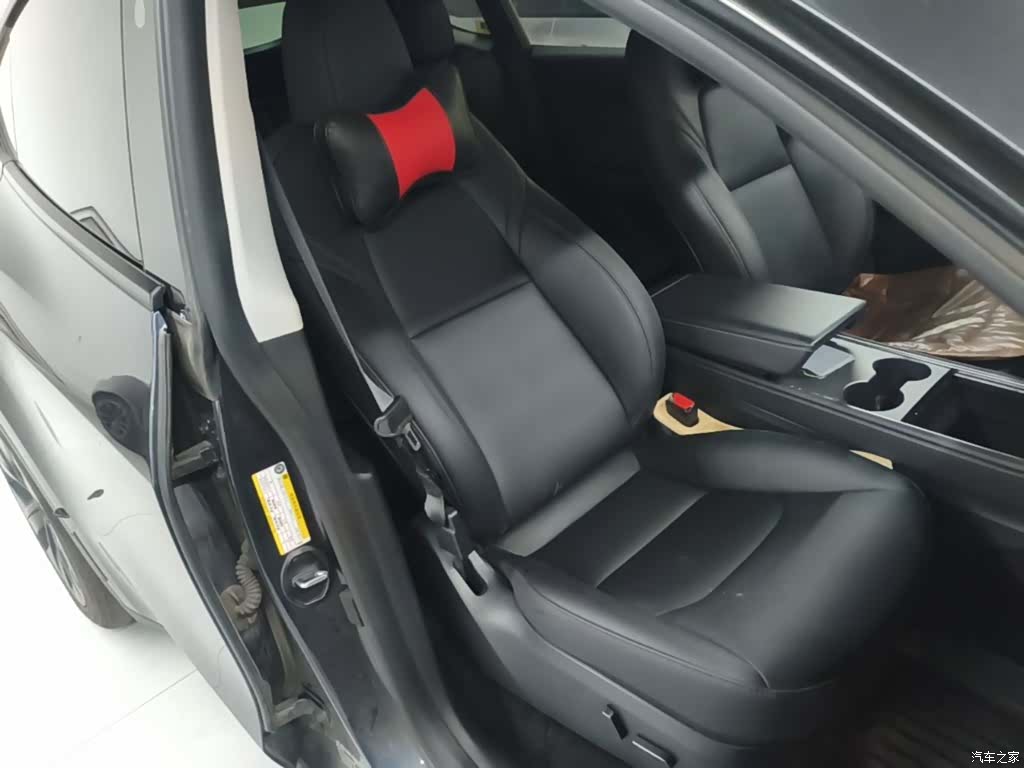 Tesla Model Y, 2024 25