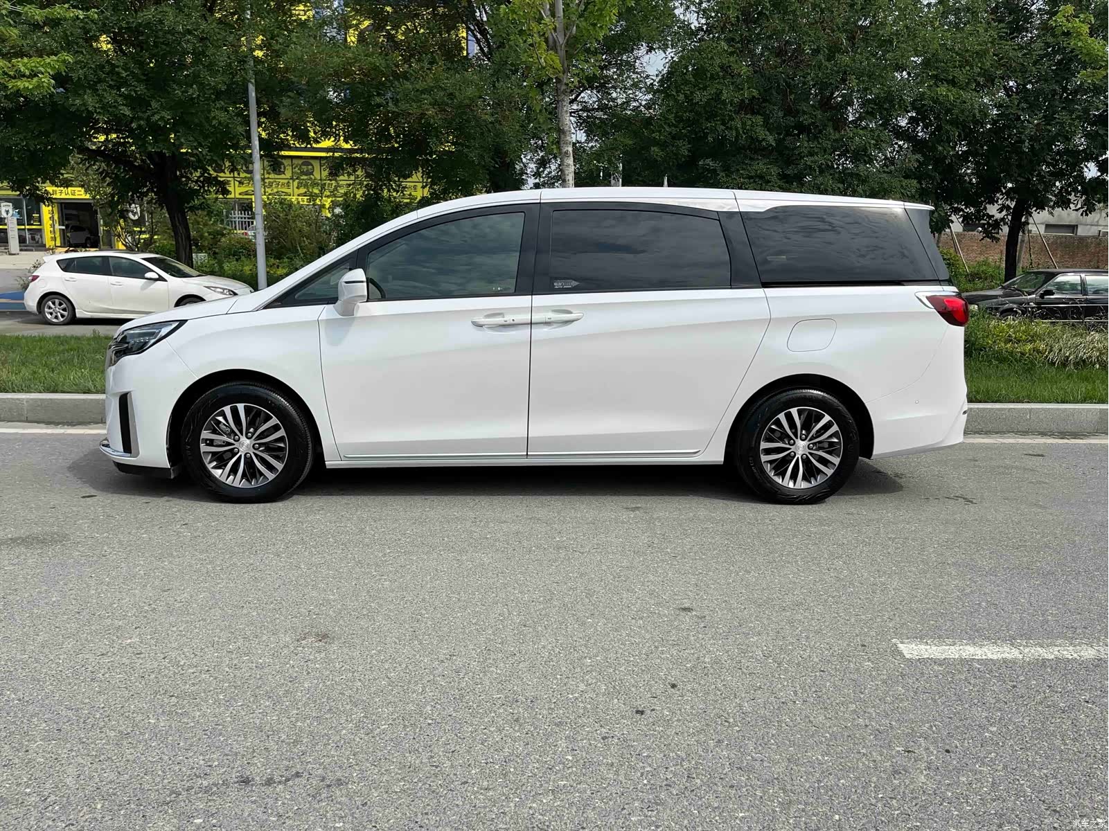 Buick GL8, 2024 16