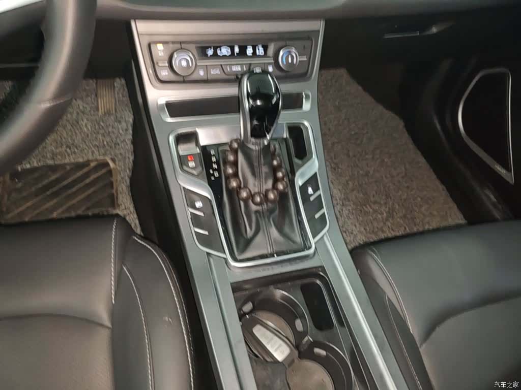 Geely Emgrand, 2020 14