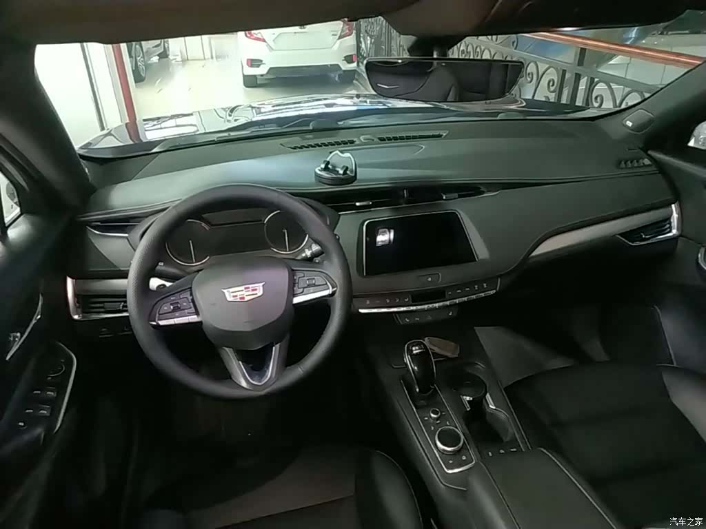 Cadillac XT4, 2020 6