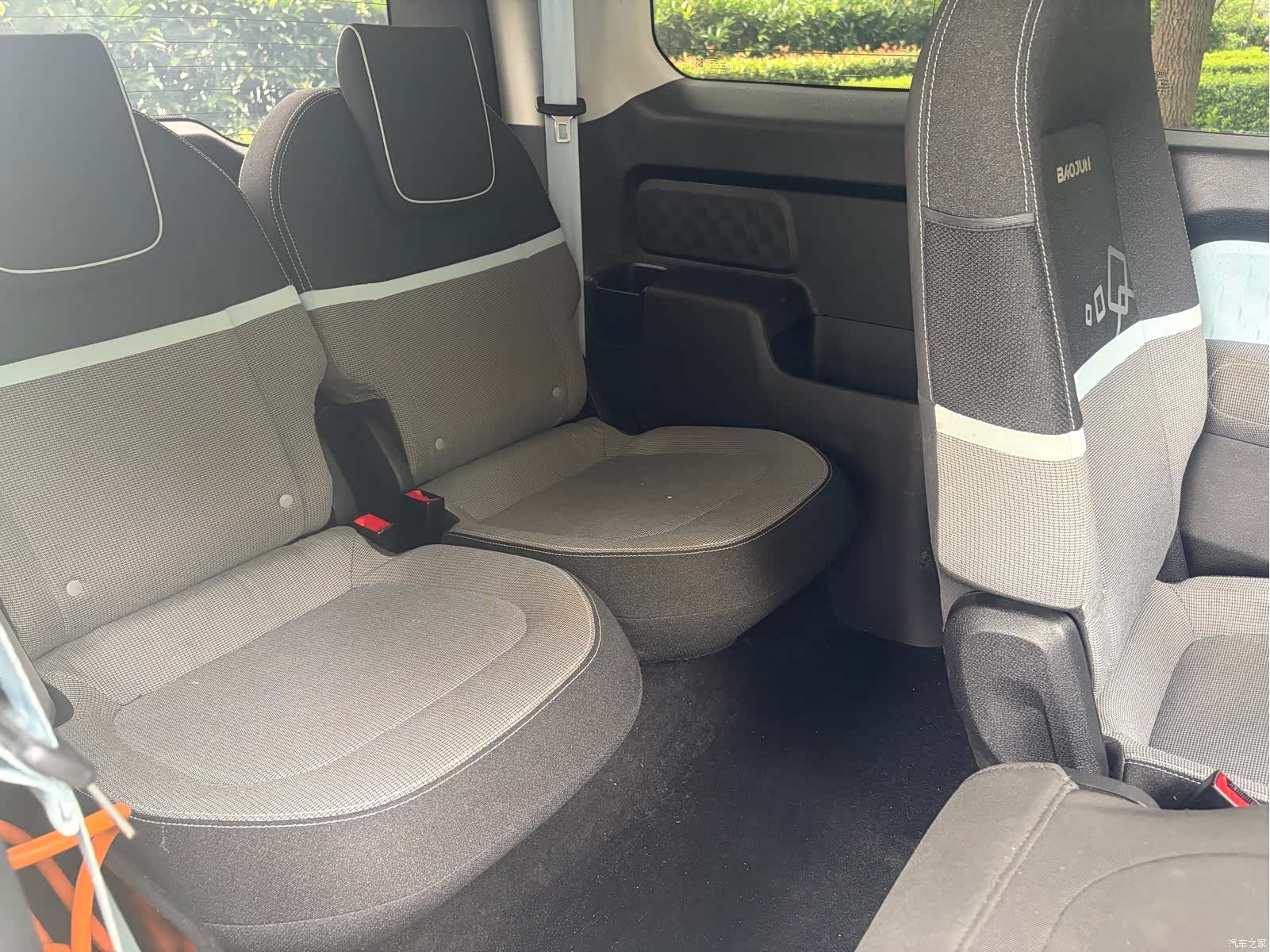 Wuling E300, 2020 11