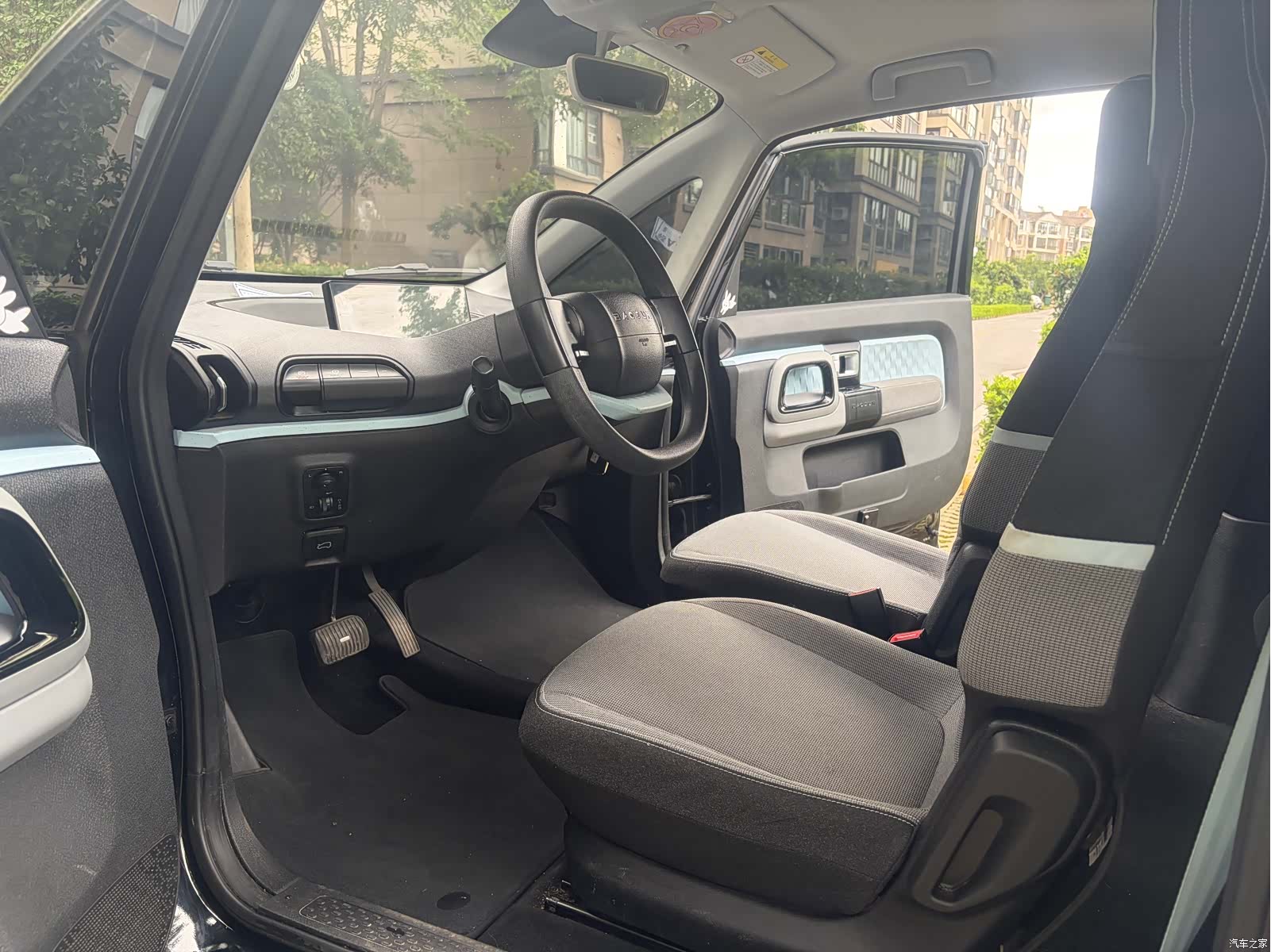 Wuling E300, 2020 13