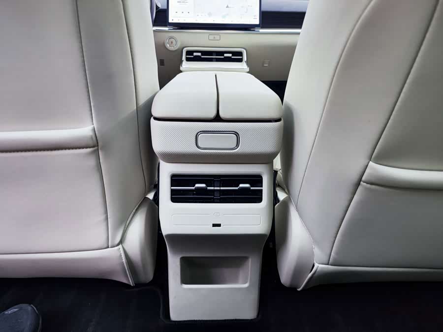 Toyota bZ3X 2025, фото 13