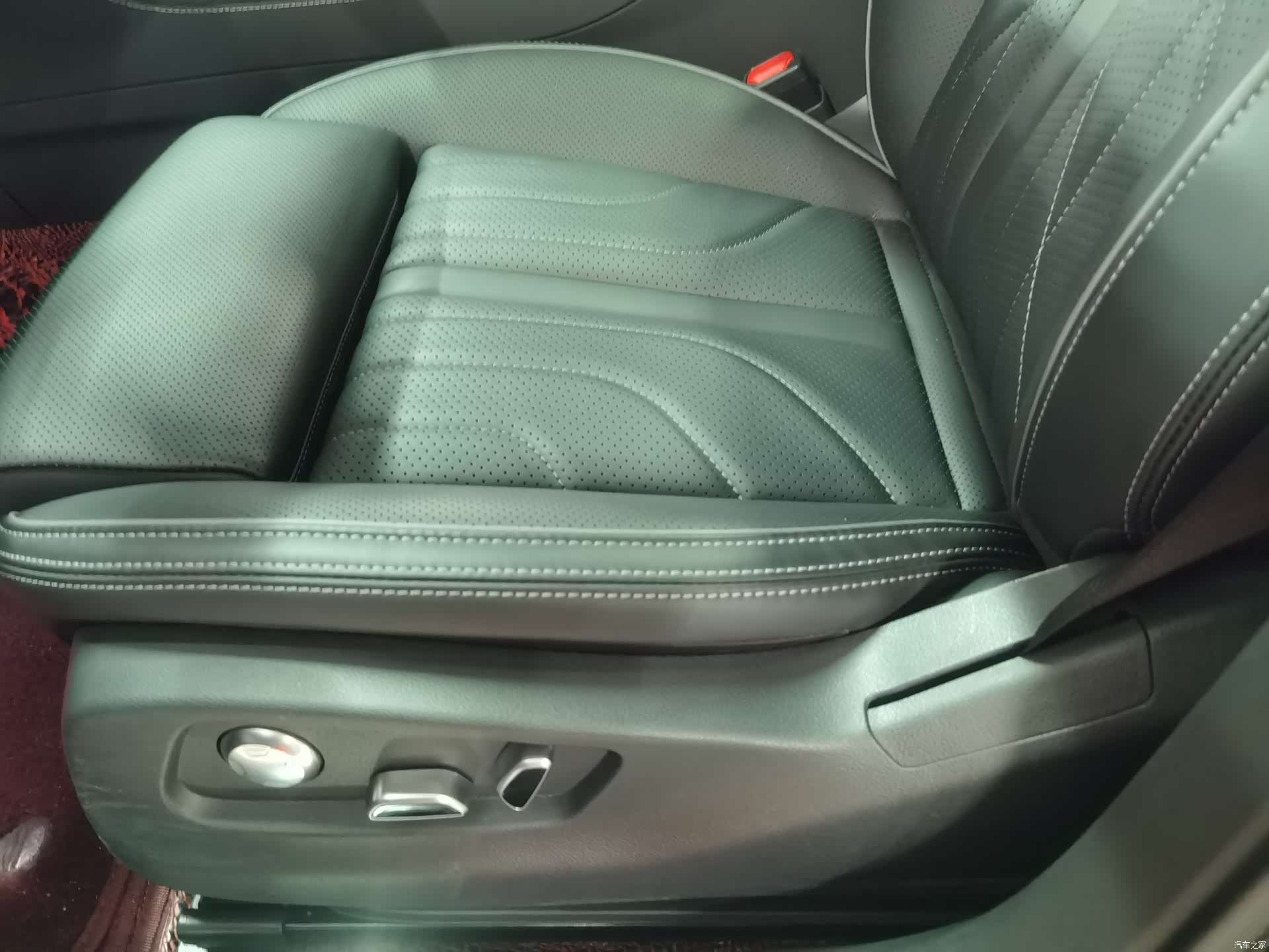 Hongqi H9, 2025 15