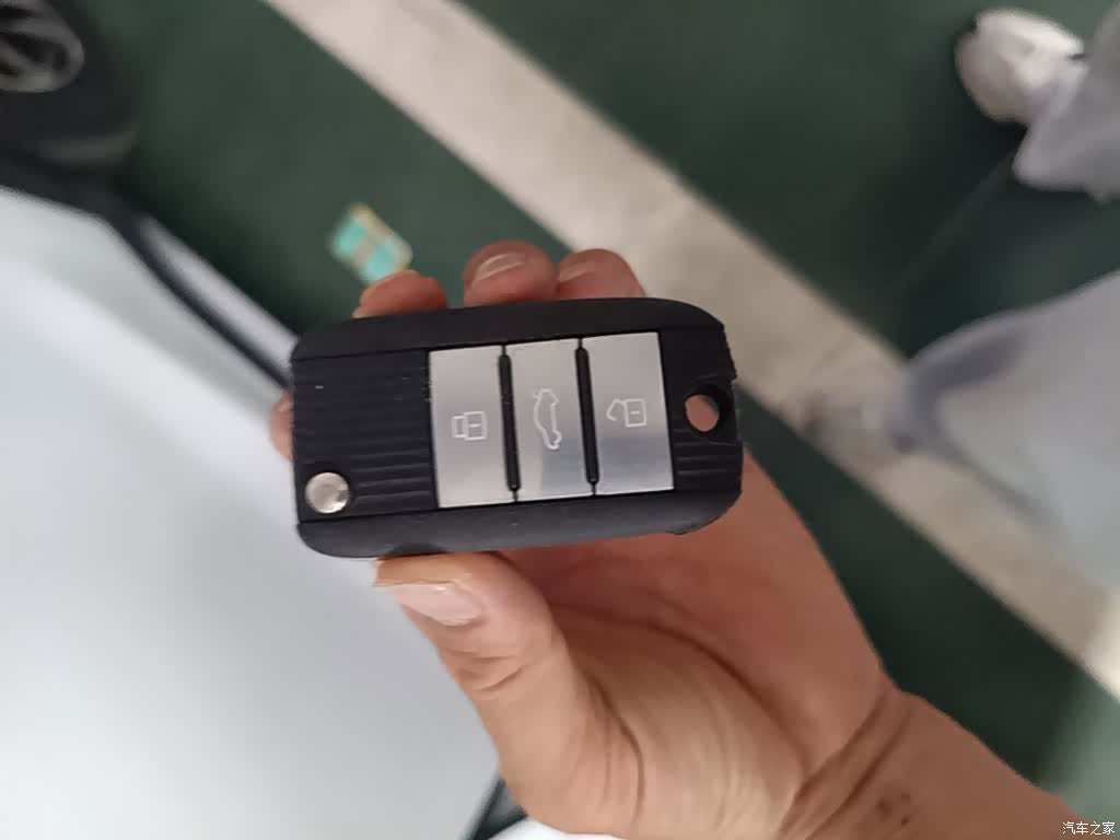 Roewe RX5, 2017 9