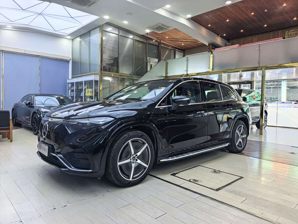 Mercedes-Benz EQS SUV 2025 500 4MATIC