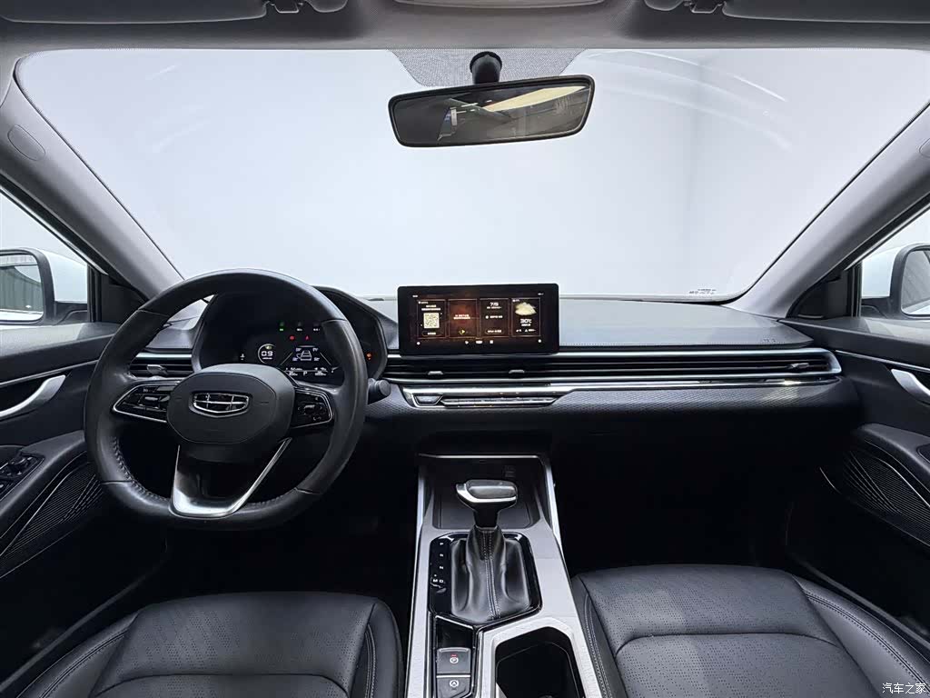 Geely Emgrand, 2022 8