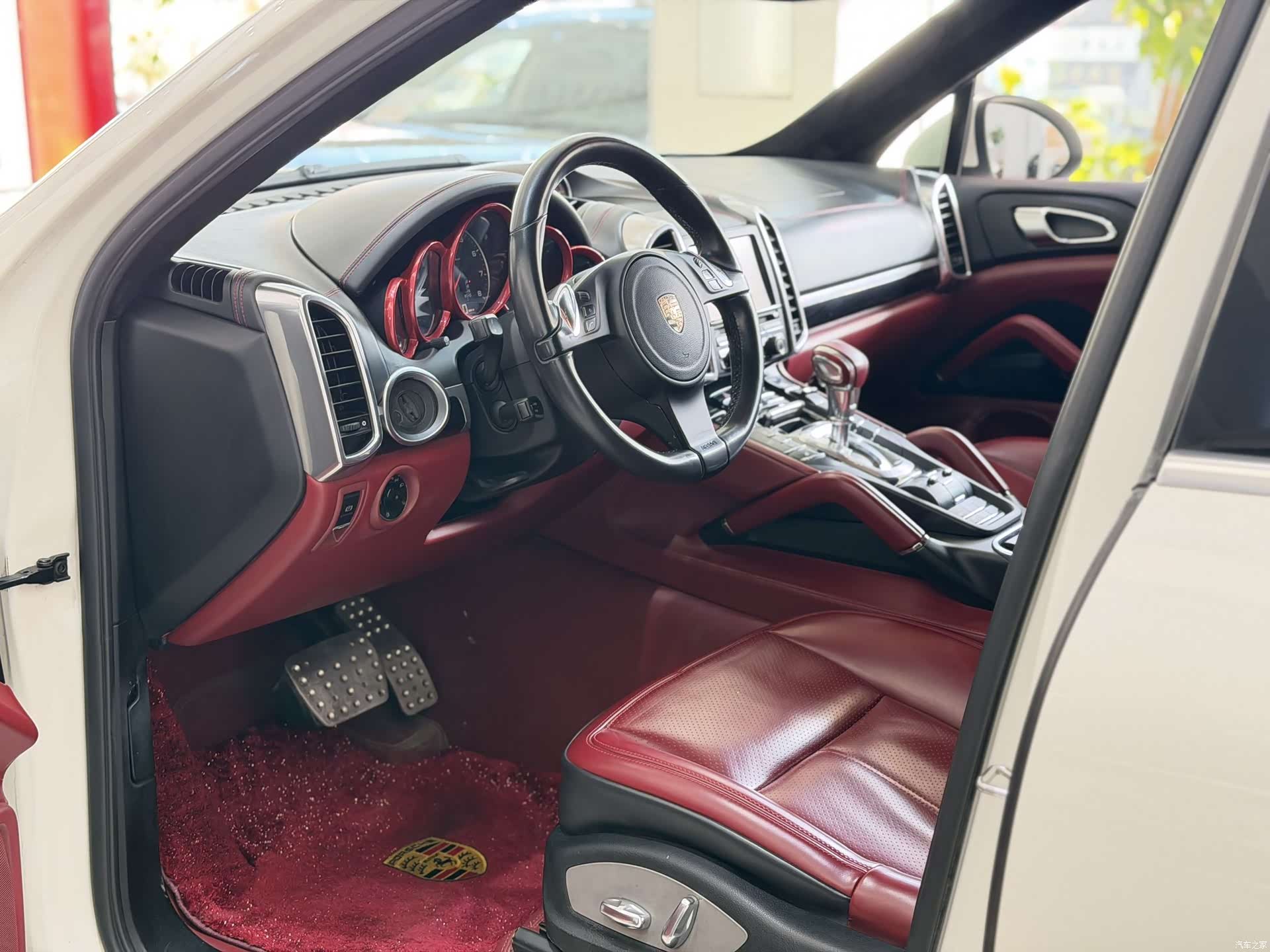 Porsche Cayenne, 2012 9