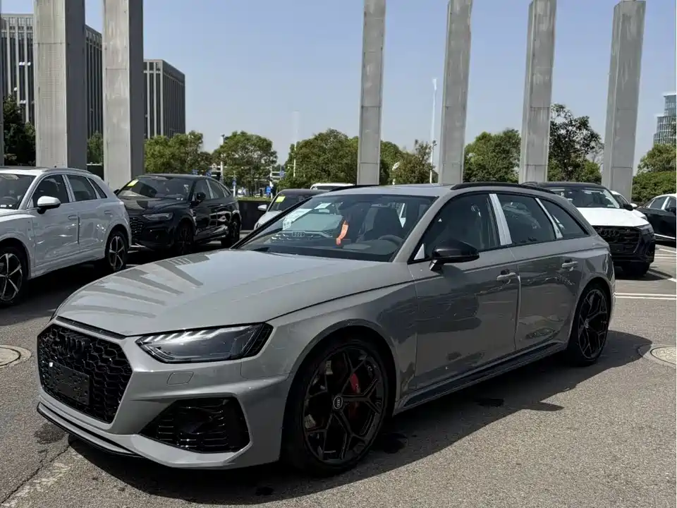 Audi RS 4