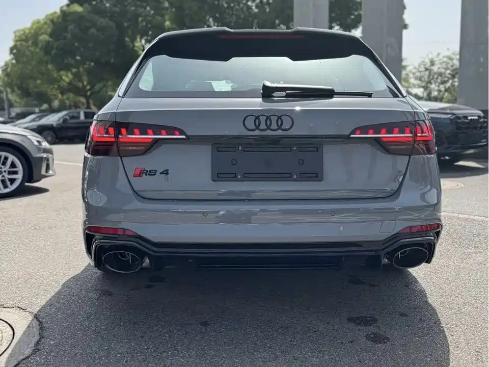 Audi RS 4