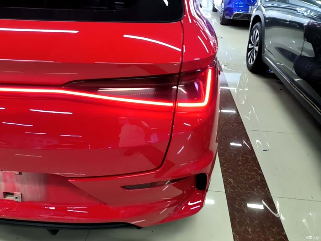 BYD E2, 2020 8