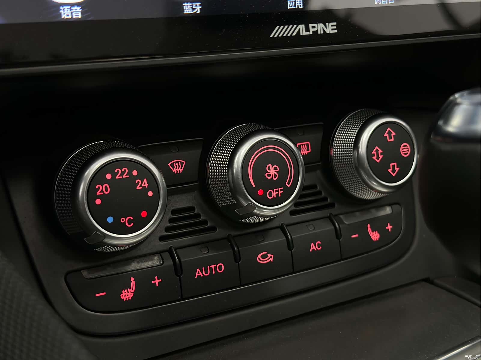 Audi TT, 2013 12
