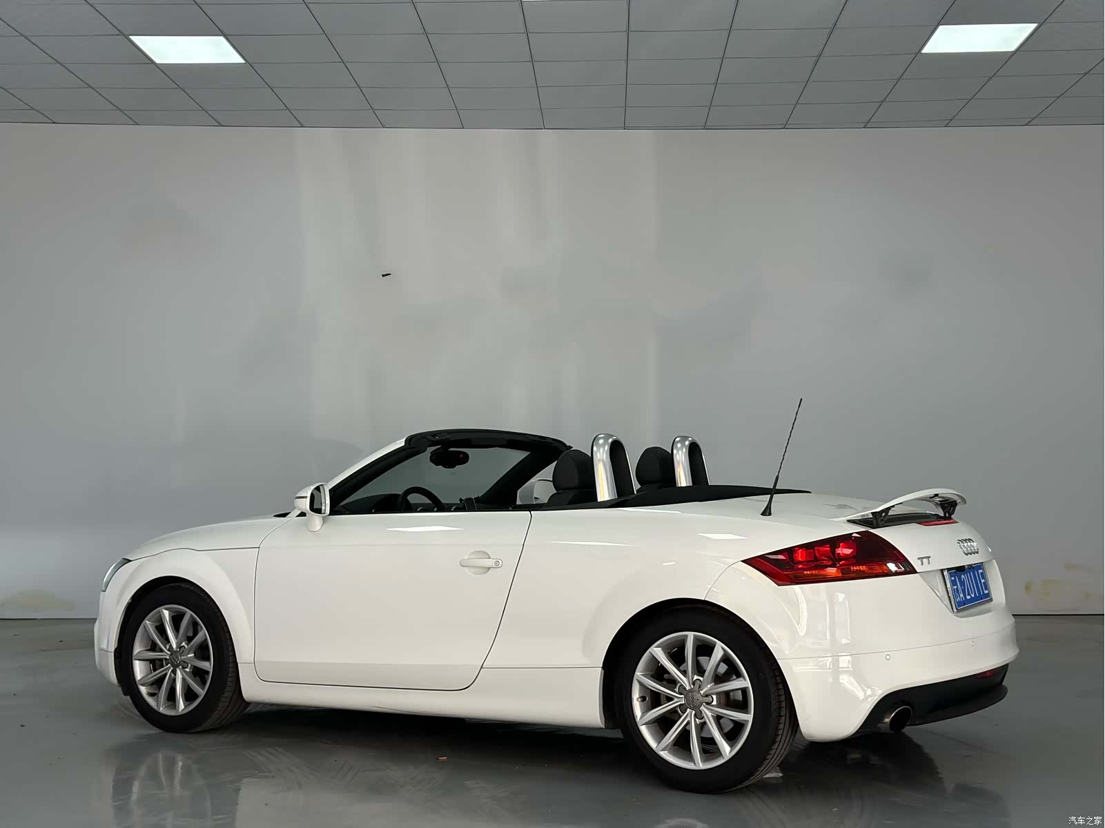 Audi TT, 2013 15