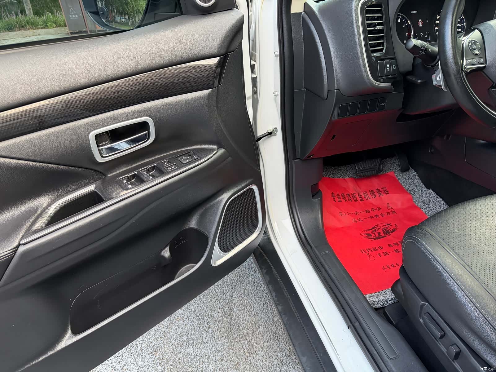 Mitsubishi Outlander, 2018 19