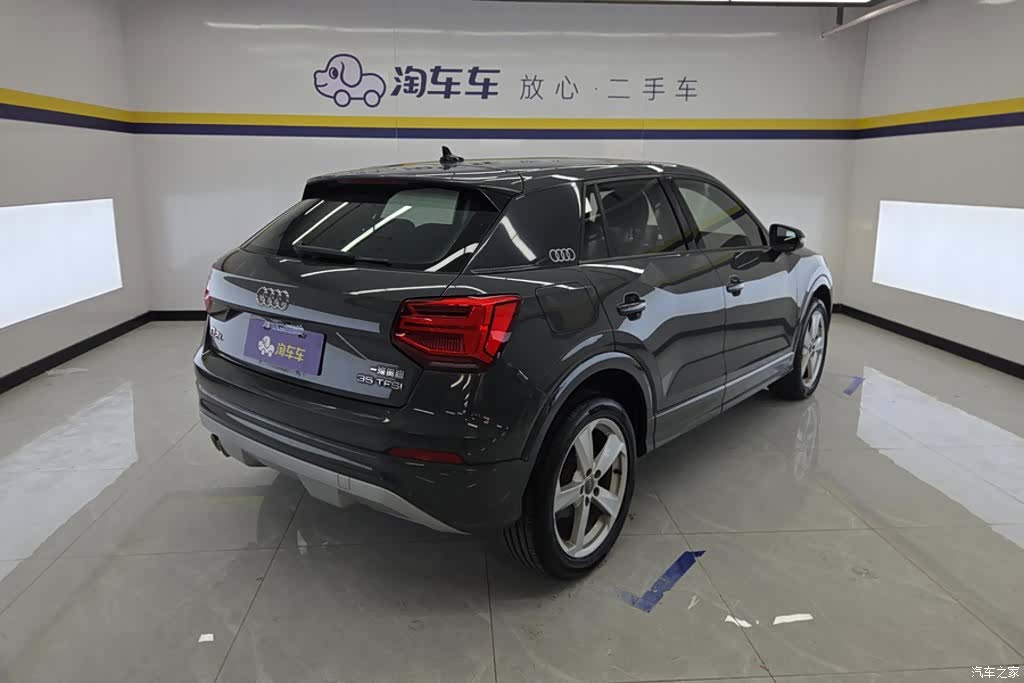 Audi Q2L, 2020 3