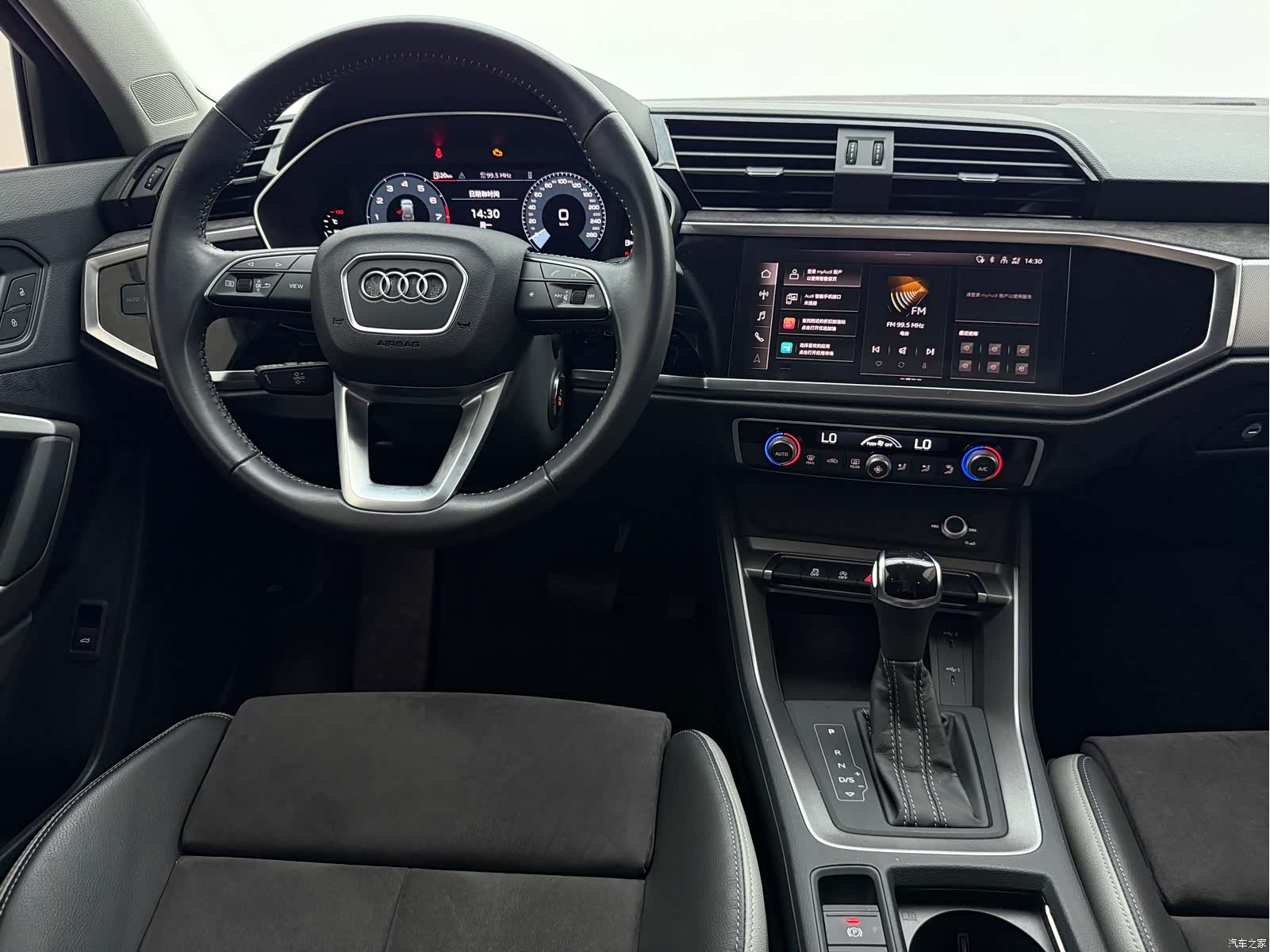 Audi Q3, 2022 12