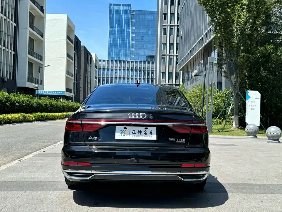 Audi A8