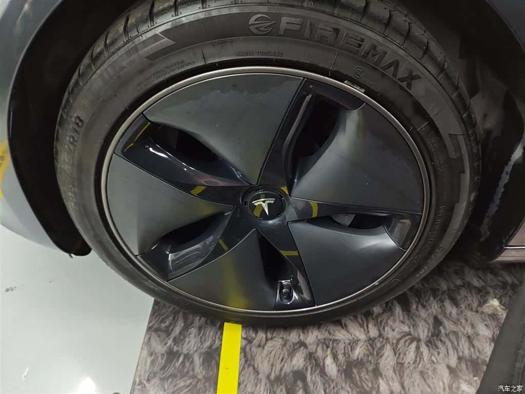 Tesla Model 3, 2019 25