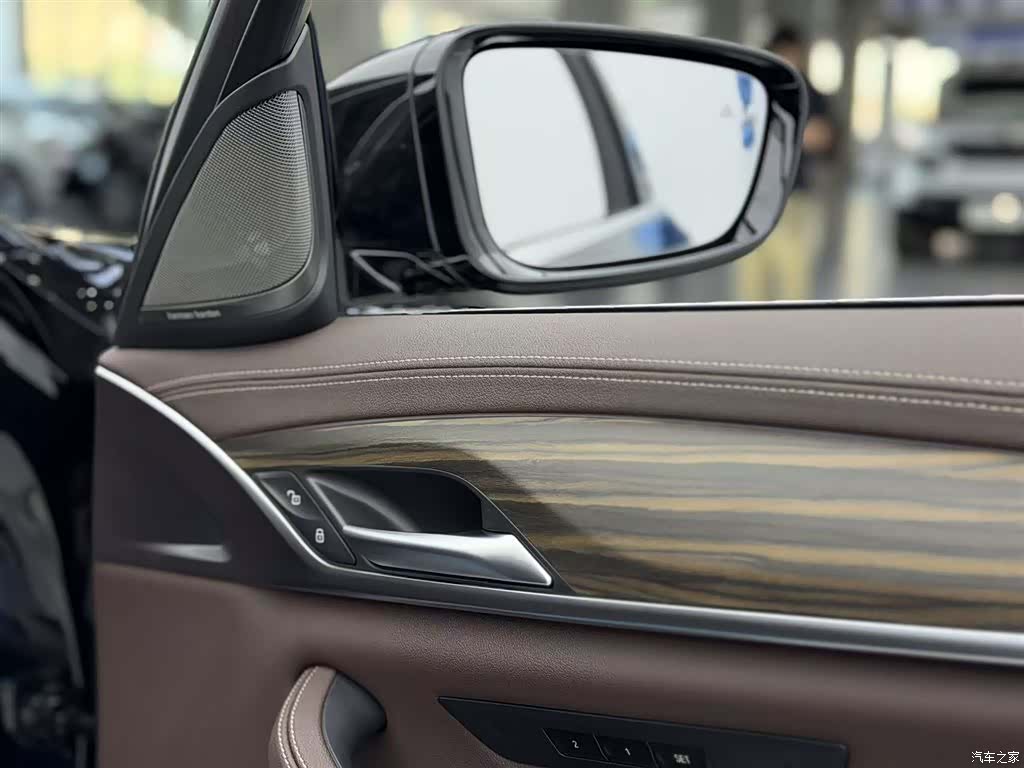 BMW 5 Series, 2023 22