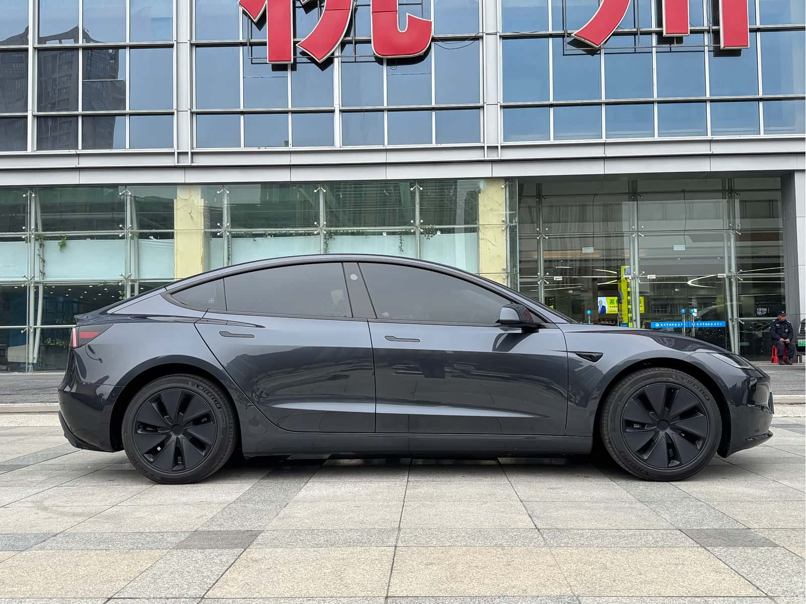 Tesla Model 3, 2025 все фото