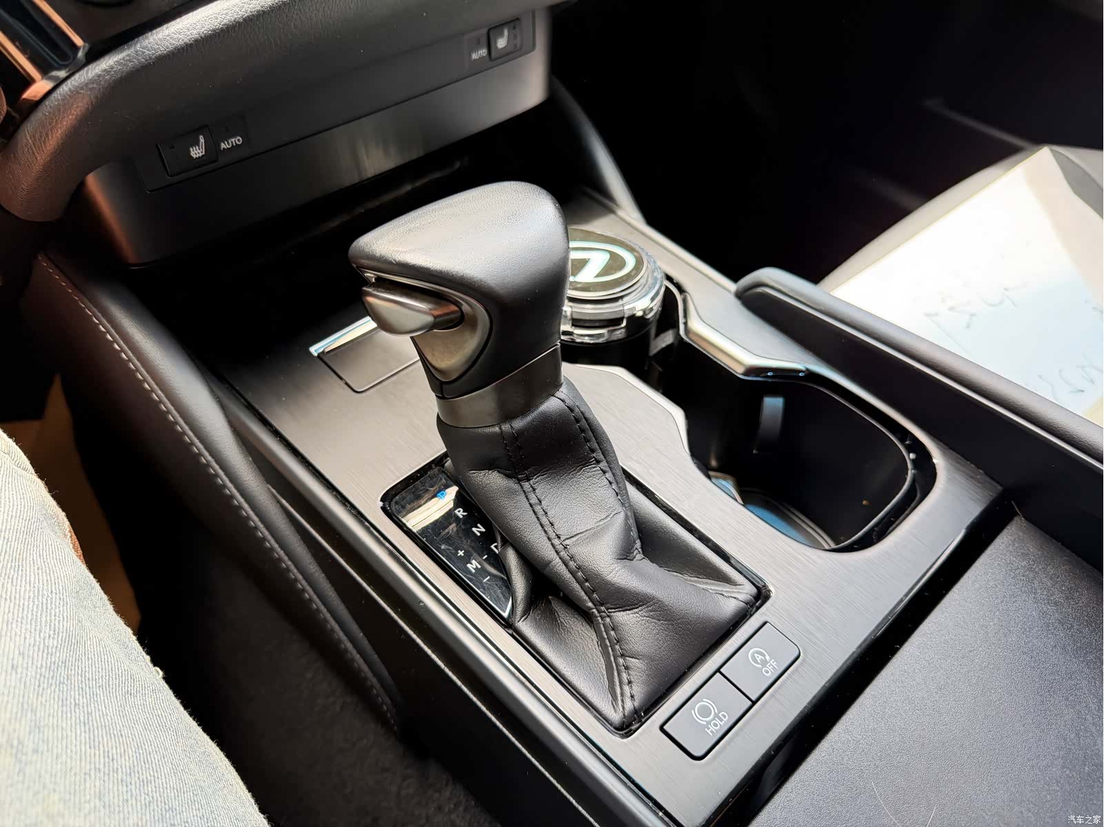 Lexus ES, 2023 20