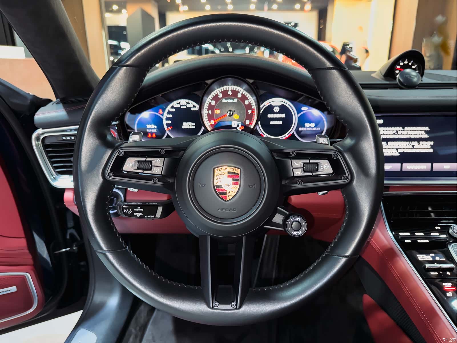 Porsche Panamera, 2022 9
