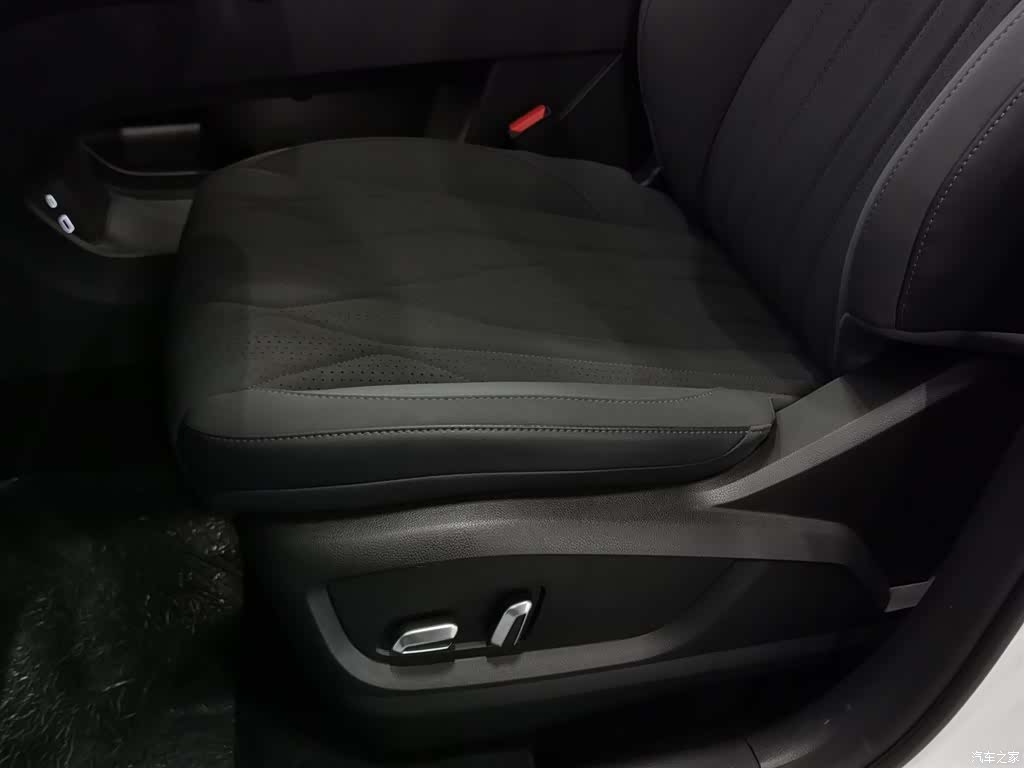 Chery Tiggo 8 Plus, 2026 20