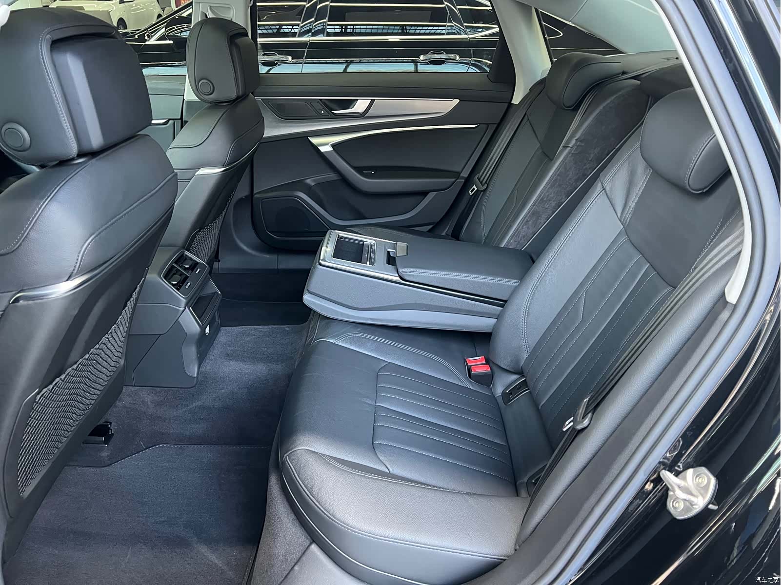 Audi A6L, 2020 6