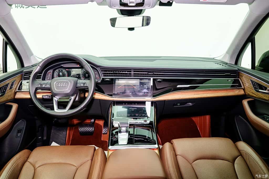 Audi Q7, 2024 10