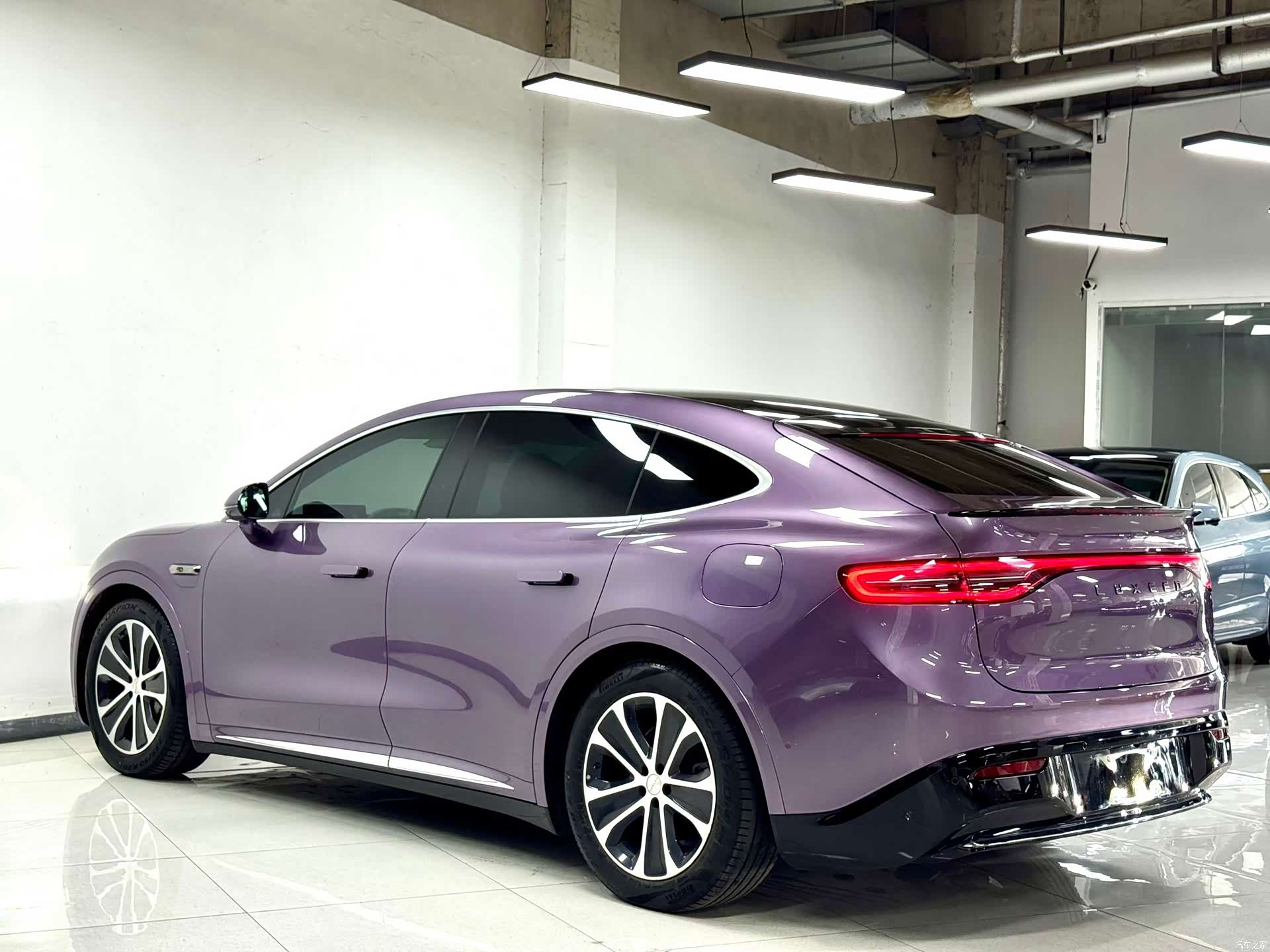 Luxeed R7, 2024 4