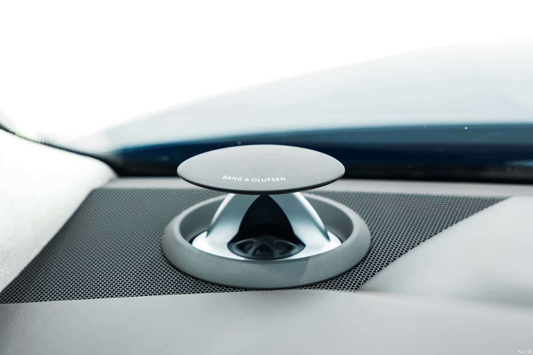 Audi A8L, 2023 26