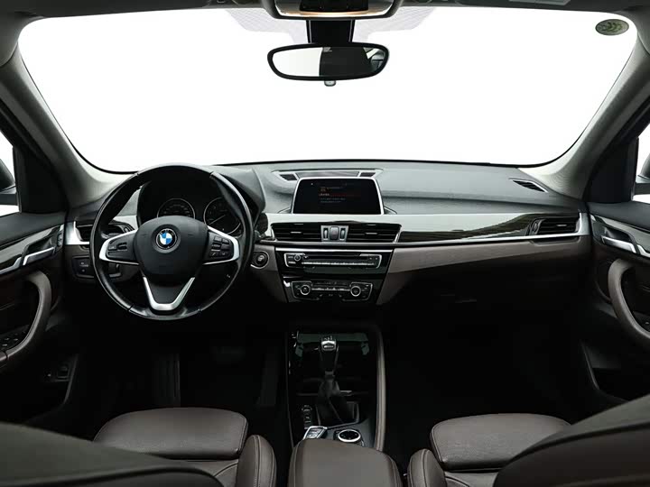 BMW X1 xin neng yuan 2018 xDrive25Le Люкс