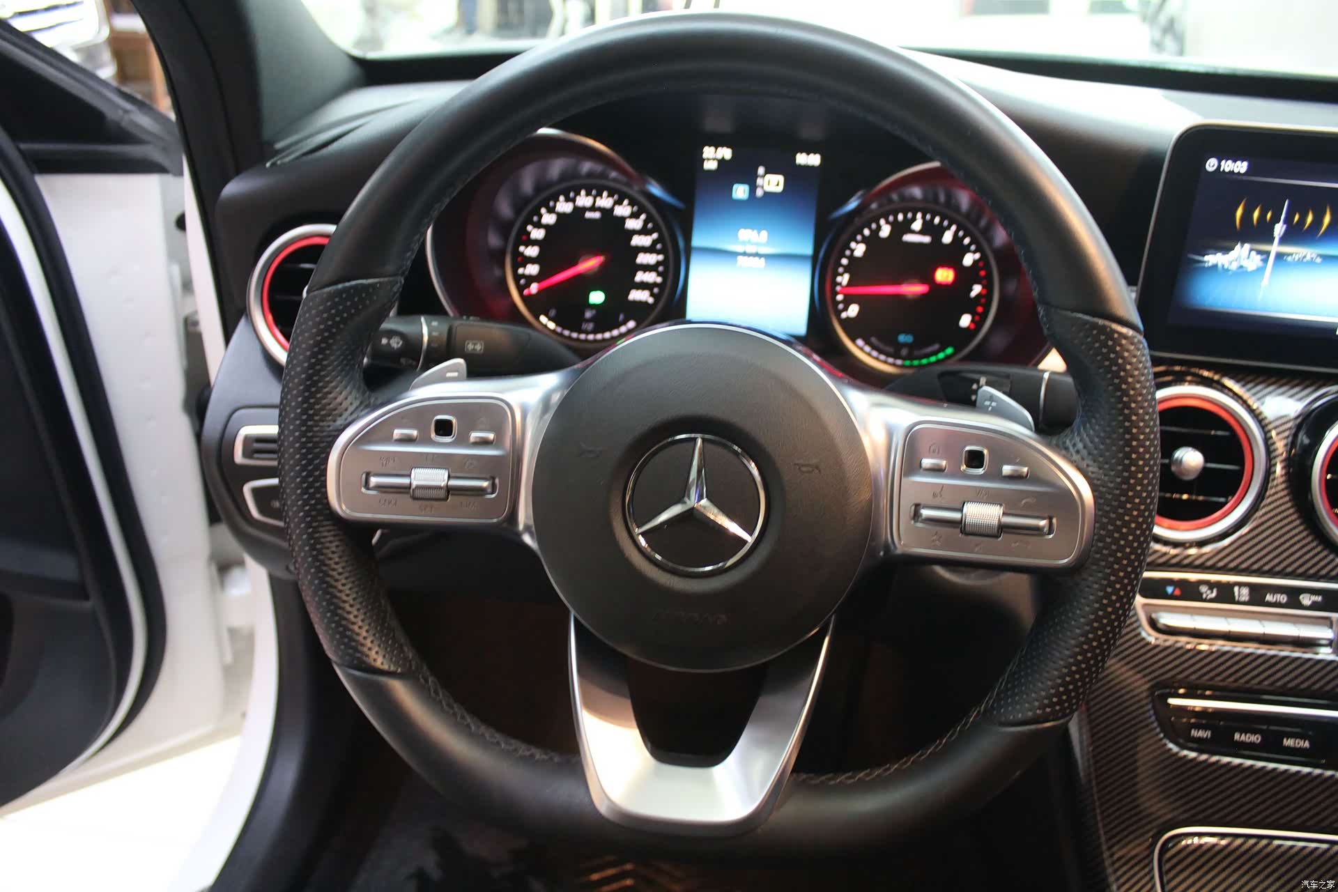 Mercedes-Benz C-Class, 2019 10