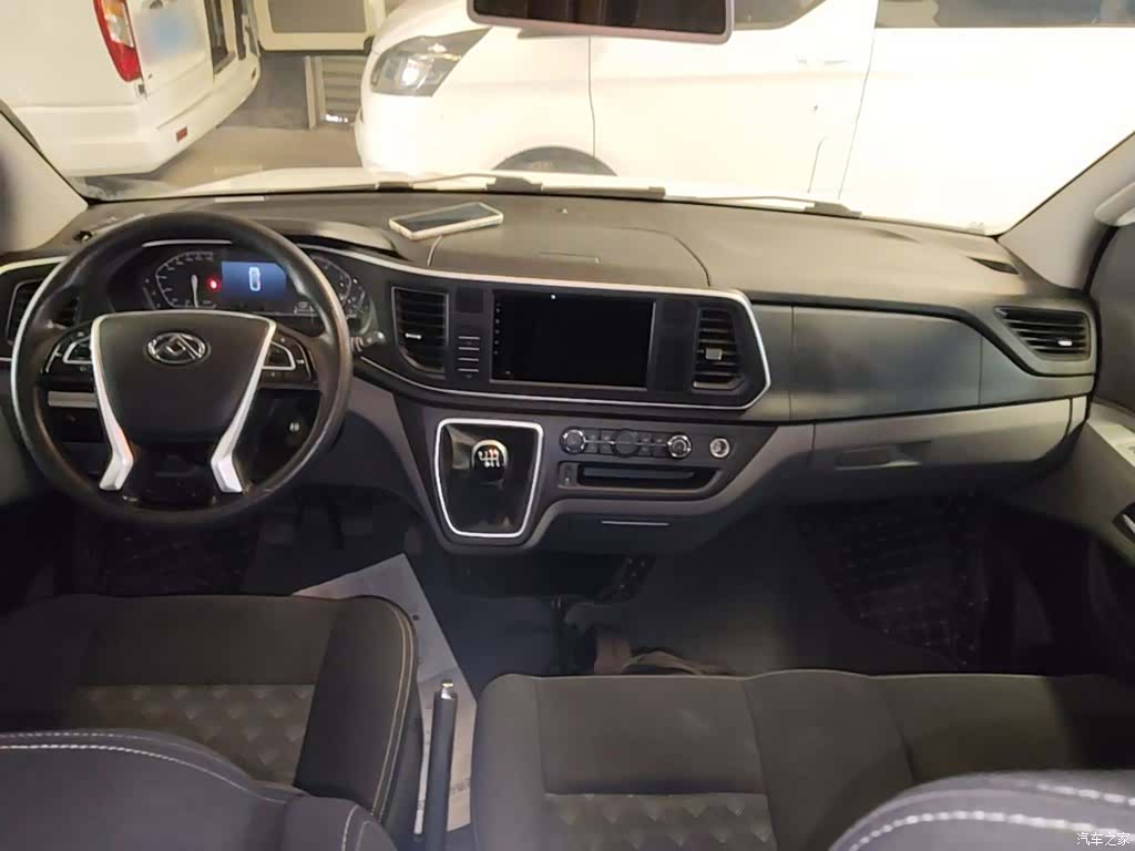 Maxus V80, 2023 10