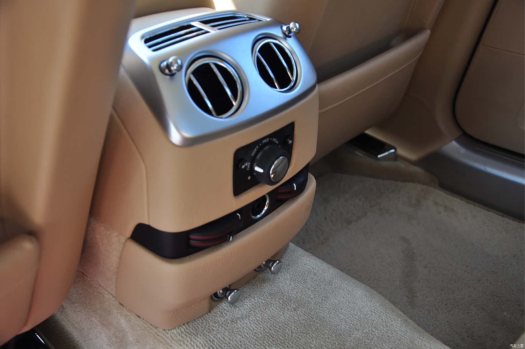 Rolls-Royce Ghost, 2013 12