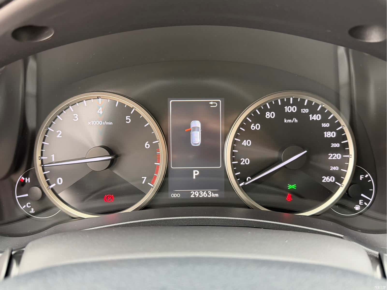 Lexus NX, 2020 7